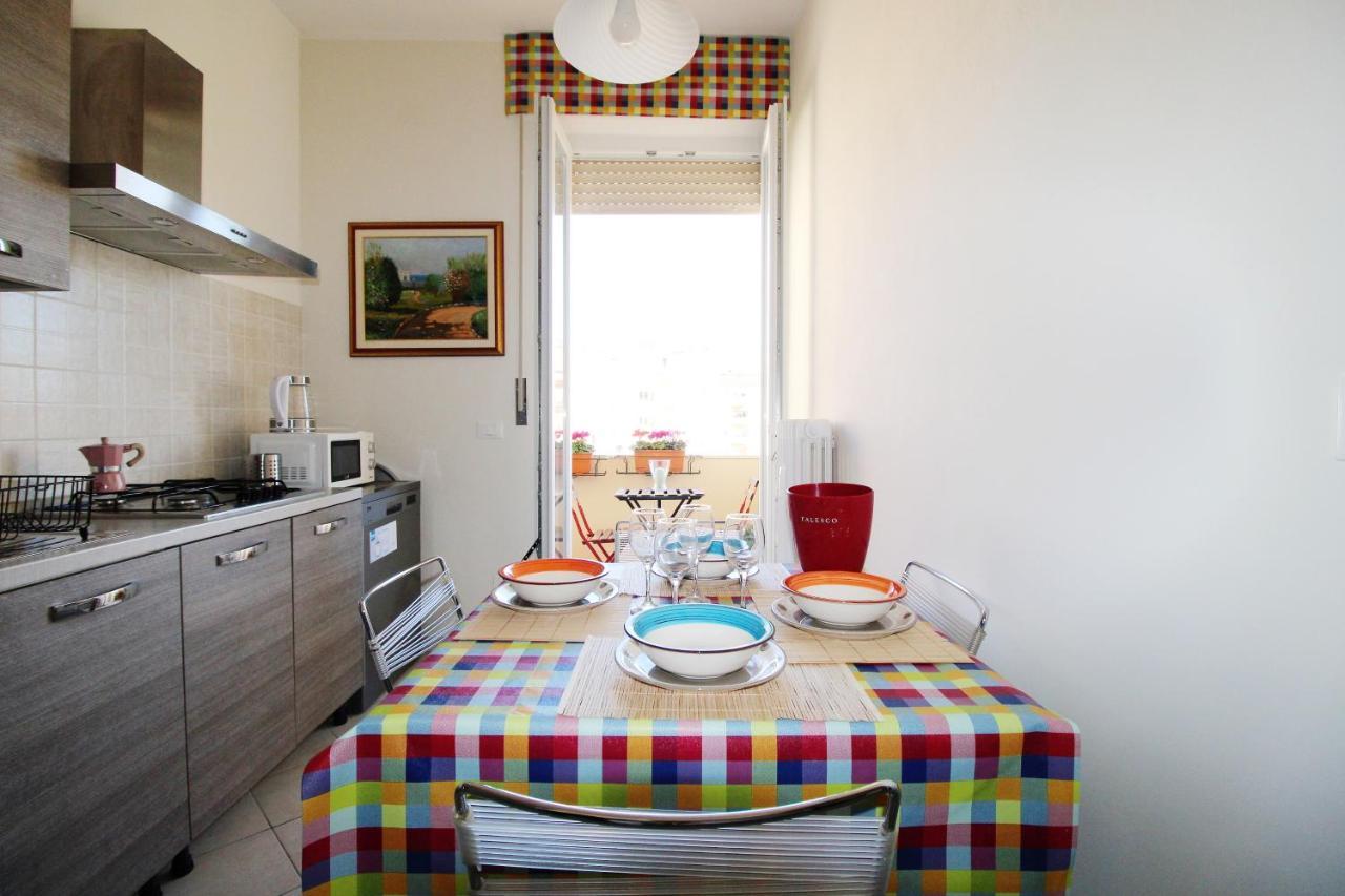Le Case Di Italo - Via Grande 215 Apartment Livorno Exterior photo